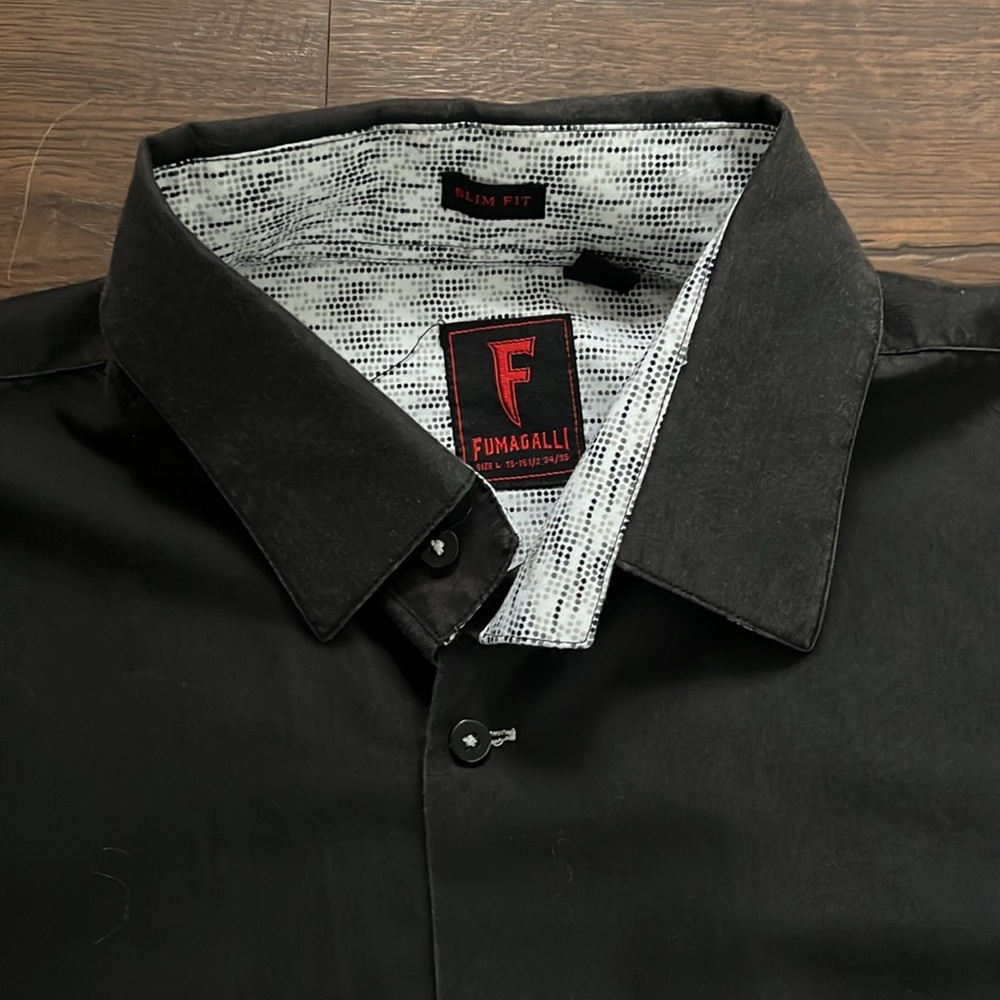 Men’s Black Button-up - Picture 3 of 4